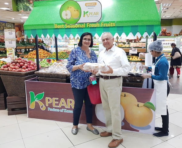 지난 8일부터 17일까지 인도 뉴델리 현지 프리미엄 매장에서 'Enjoy K-Pear, Explore the taste of Korea' 행사가 열렸다.