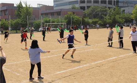 한국폴리텍대학 남인천캠퍼스 학생체육대회가 진행되고 있다.
