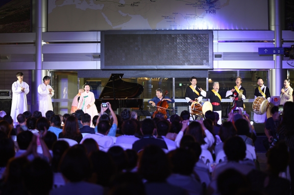 사진 = 9일 도라산역 '문화로 이음:디엠지(DMZ)평화음악회' 공연장면